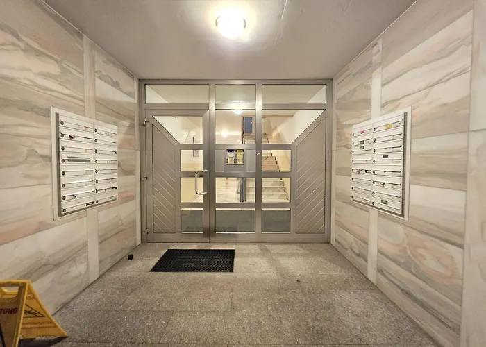 Uni - - 1a Apartment